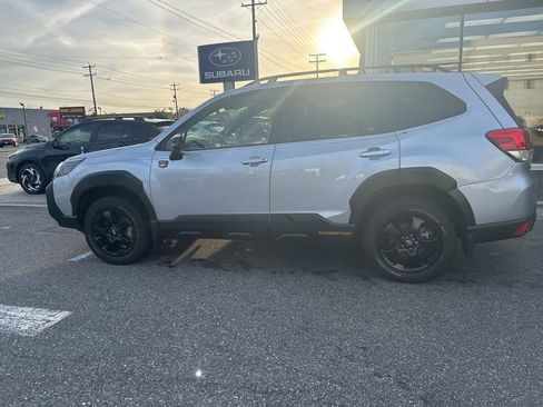 Used 2025 Subaru Forester Wilderness AWD/4WD image 10