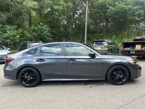 Used 2025 Honda Civic Sport image 3