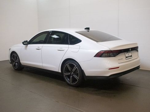 Used 2026 Honda Accord SE image 6