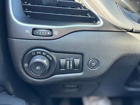 Certified 2021 Jeep Cherokee Trailhawk w/ Sun, Sound & Nav Group image 41