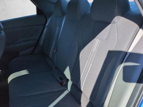 Used 2023 Hyundai Elantra SEL w/ Convenience Package image 18