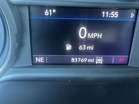 Used 2021 Chevrolet Suburban Z71 image 34