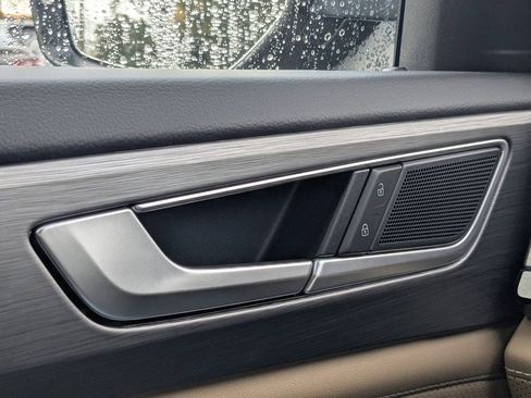 New 2026 Volkswagen Atlas Cross Sport SE AWD/4WD image 33