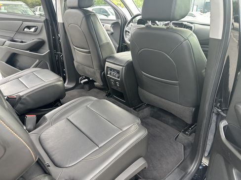 Used 2020 Chevrolet Traverse RS FWD image 17