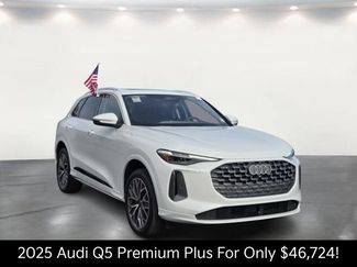 Used 2025 Audi Q5 Premium Plus w/ Premium Plus AWD/4WD video 1