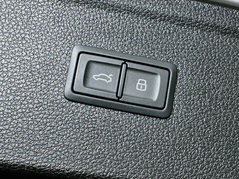 Used 2023 Audi Q5 2.0T Premium w/ Convenience Package AWD/4WD image 29
