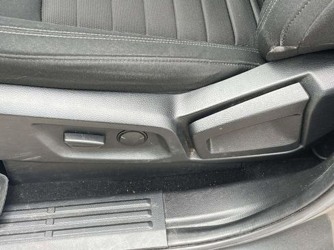 Used 2019 Ford Ranger XLT w/ Equipment Group 302A Luxury AWD/4WD image 14
