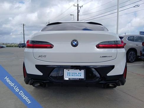 Used 2024 BMW X4 xDrive30i w/ Premium Package image 8
