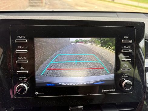 Used 2024 Toyota Camry SE FWD image 11