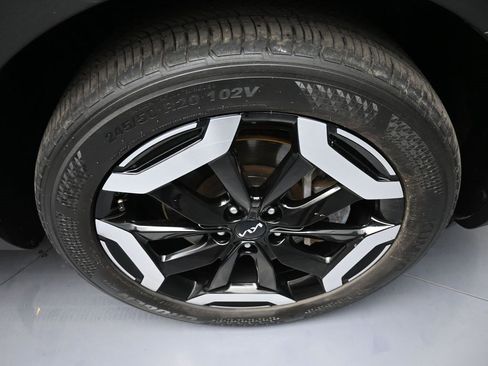 Certified 2023 Kia Telluride S image 13