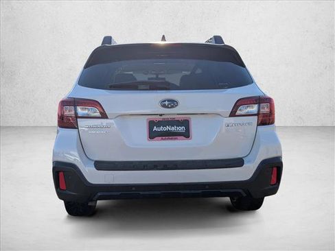Used 2018 Subaru Outback 2.5i Limited AWD/4WD image 7