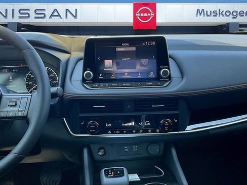 New 2026 Nissan Rogue SV image 7