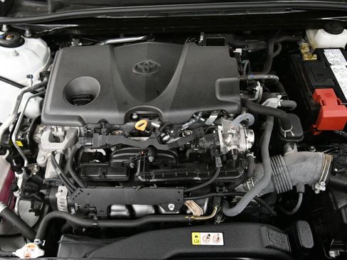 Certified 2023 Toyota Camry SE AWD/4WD image 32