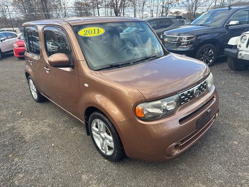 Used 2011 Nissan Cube 1.8 SL w/ Interior Designer Pkg FWD image 9