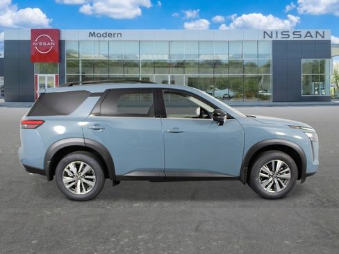 New 2026 Nissan Pathfinder SL FWD image 6