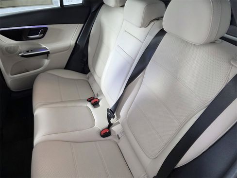 New 2026 Mercedes-Benz GLC 300 image 13