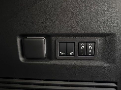 New 2026 GMC Yukon Elevation image 36