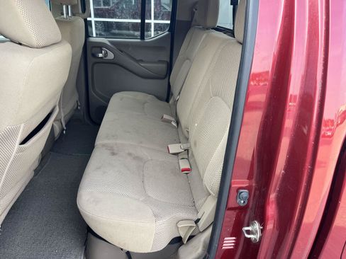 Used 2016 Nissan Frontier SV AWD/4WD image 12