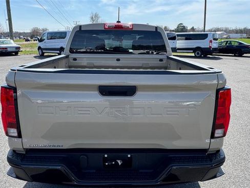 Used 2023 Chevrolet Colorado W/T image 17