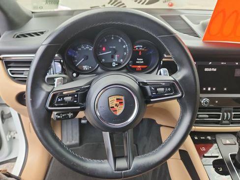 Used 2023 Porsche Macan AWD/4WD image 18