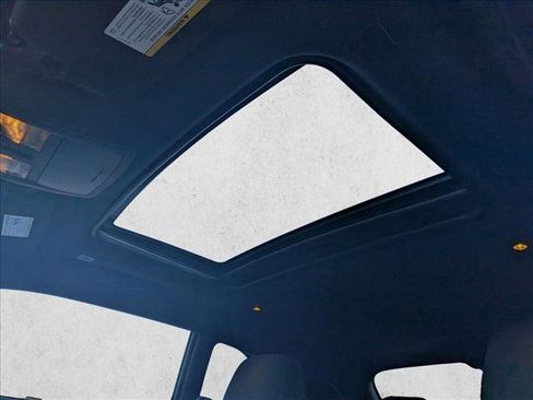 Used 2022 Dodge Challenger GT w/ Blacktop Package RWD image 16