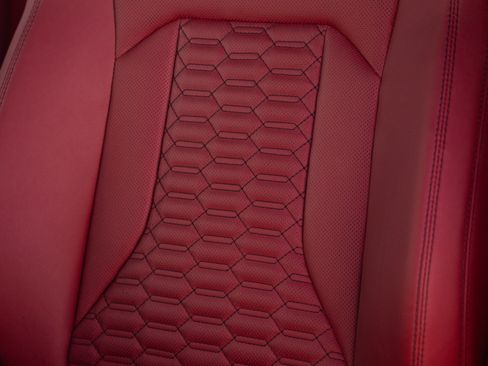 Used 2022 Lamborghini Urus image 37