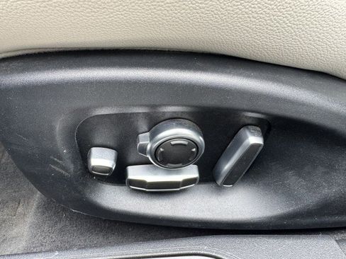 Used 2018 Jaguar XE S AWD/4WD image 24