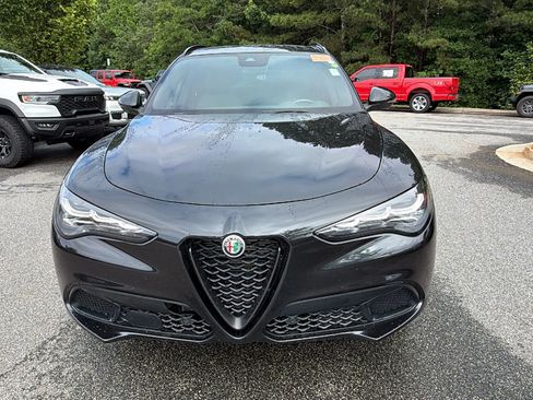 Used 2024 Alfa Romeo Stelvio Sprint AWD/4WD image 3