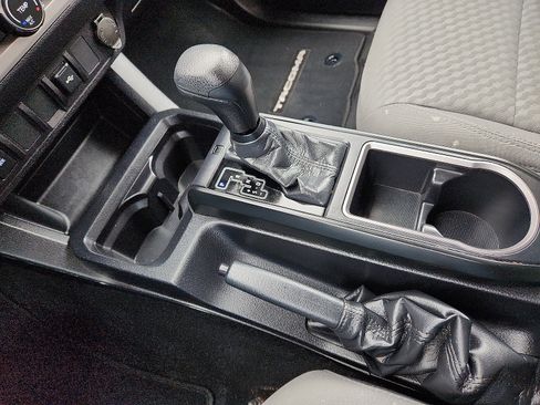 Used 2021 Toyota Tacoma SR image 20