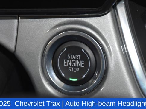 Used 2025 Chevrolet Trax LT image 12