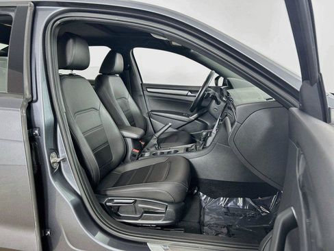 Used 2021 Volkswagen Passat 2.0T R-Line w/ Luggage Net & Mats Package FWD image 30