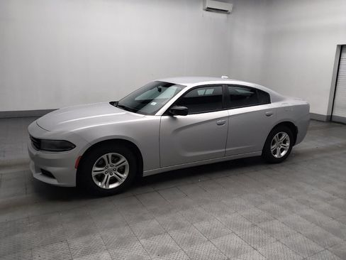 Used 2023 Dodge Charger SXT RWD image 2