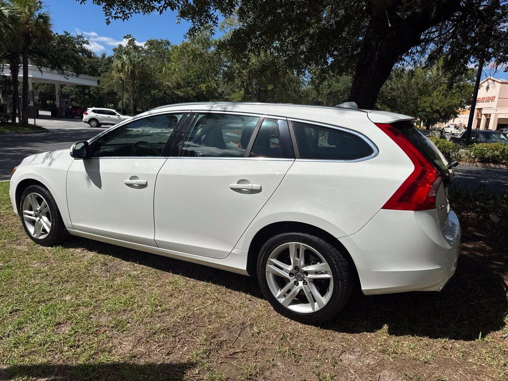 Used 2015 Volvo V60 T5 Premier w/ Convenience Package AWD/4WD image 5