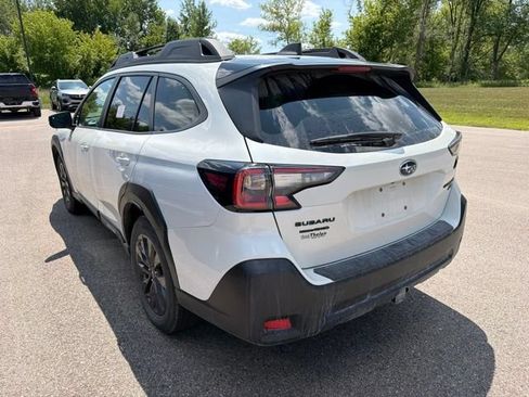Used 2025 Subaru Outback Onyx Edition XT AWD/4WD image 6