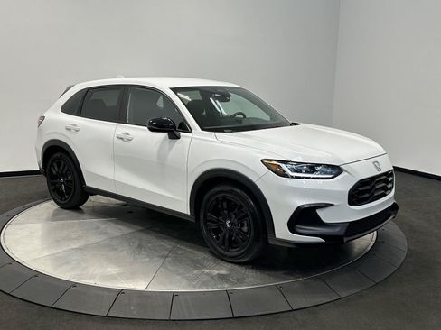 Certified 2026 Honda HR-V Sport image 2