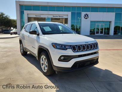 Used 2025 Jeep Compass Latitude w/ Sun & Sound Group