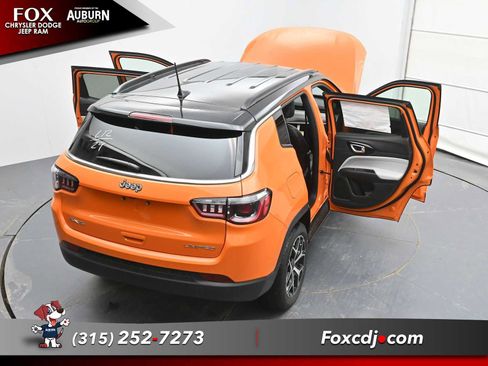 New 2026 Jeep Compass Limited image 36