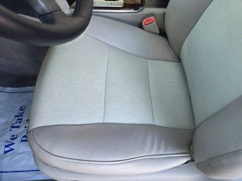 Used 2012 Toyota Camry XLE w/ Leather Pkg FWD image 18
