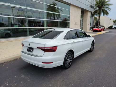 Used 2019 Volkswagen Jetta SE image 4