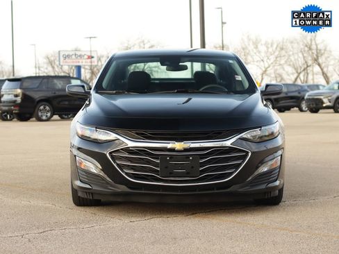 Used 2025 Chevrolet Malibu LT FWD image 2