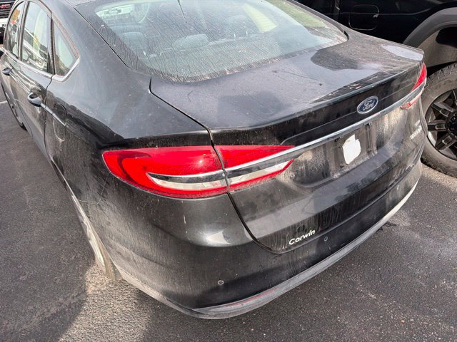 Used 2017 Ford Fusion SE FWD image 14