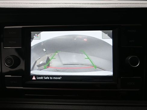 Used 2023 Volkswagen Jetta SE image 12