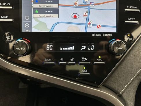 Used 2020 Toyota Camry XSE w/ Navigation Package image 21