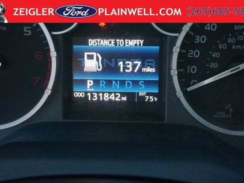 Used 2015 Toyota Tundra SR5 w/ TRD Off Road Package AWD/4WD image 20