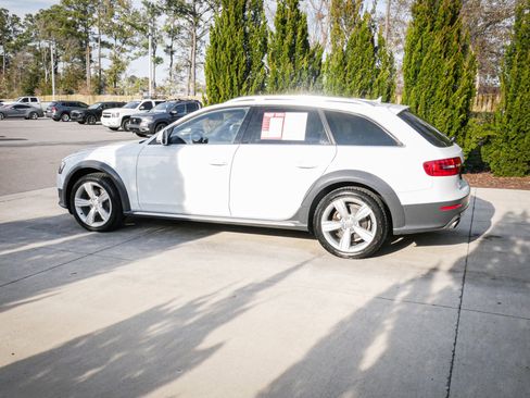 Used 2016 Audi A4 Premium image 7