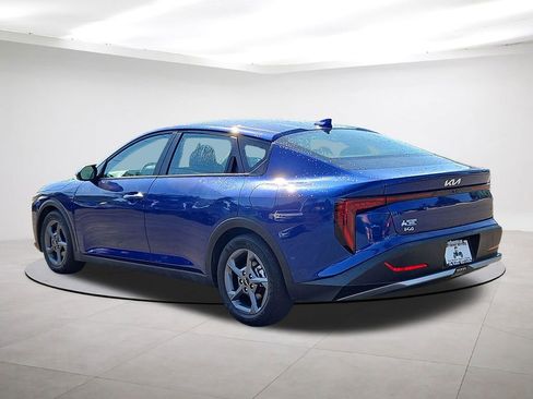 Used 2025 Kia K4 LXS image 5