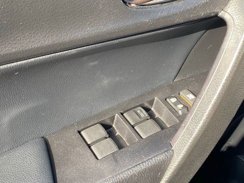Used 2019 Toyota Corolla SE FWD image 19