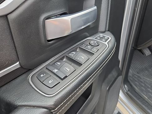 Used 2024 RAM 2500 Big Horn w/ Night Edition AWD/4WD image 40