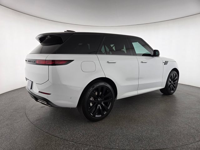 New 2026 Land Rover Range Rover Sport Dynamic SE AWD/4WD image 2