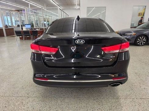 Used 2017 Kia Optima EX FWD image 5